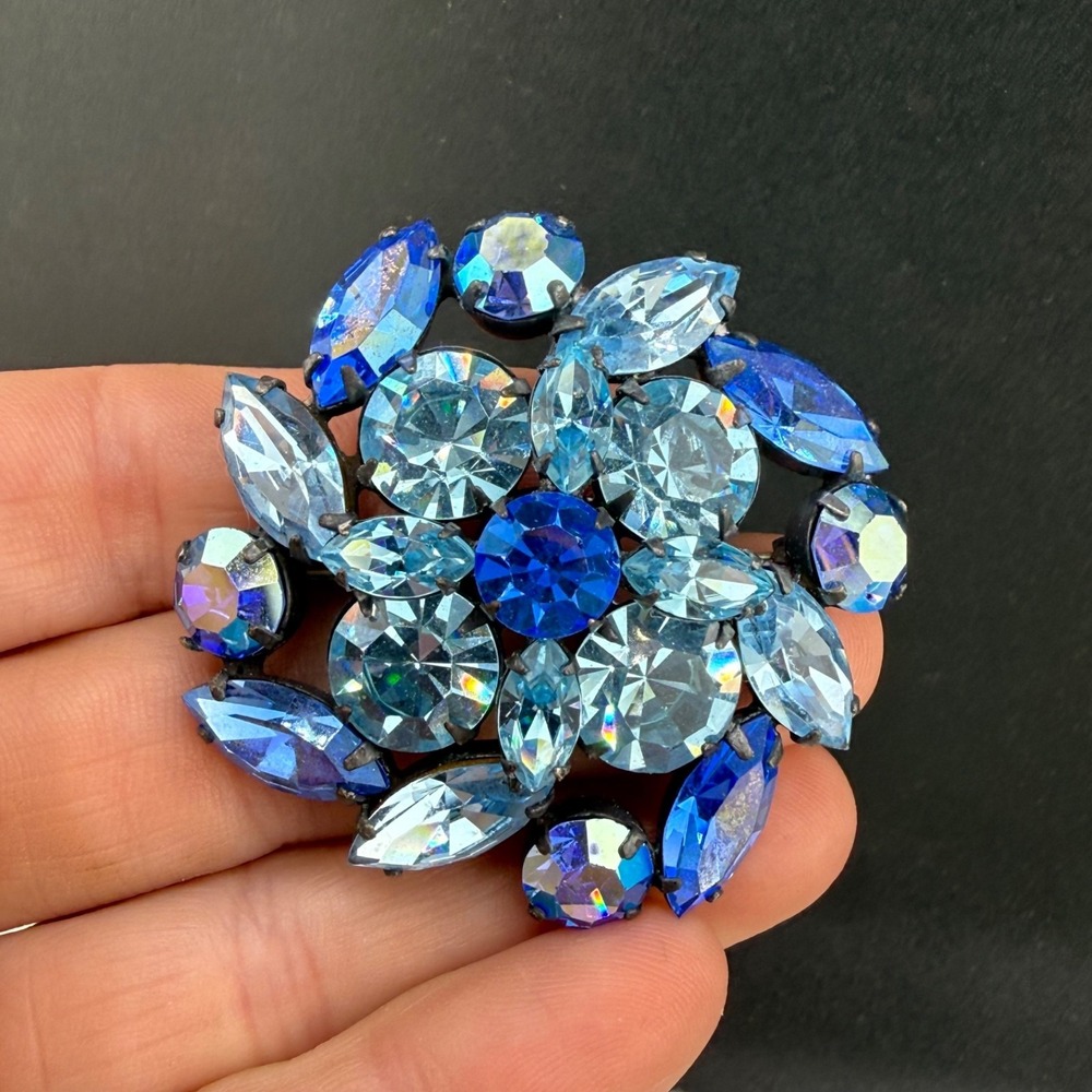 Vintage Regency Brooch Rhinestone Silver Tone Blue Sparkle Signed